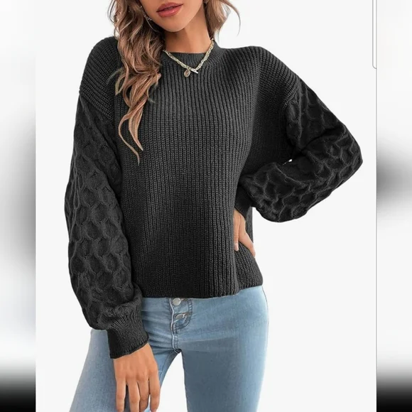 BWQ Pullover Oversized Sweater Size Small NWT - Picture 3 of 8